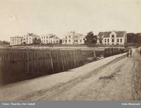 Inkognitogata omkring 1870. De fire villaene er nr. 1 til 7, som alle ble reist i 1860-åra og som er bevart. Foto: Per Adolf Thorén