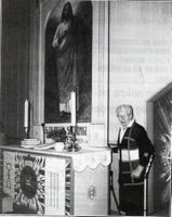 Ny alterduk i Veum kyrkje 1997, brodert av Inga Rindebakken og gjeve av Fyresdal bygdekvinnelag