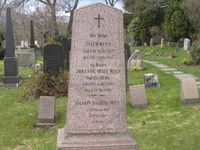 Isach Muus (1787-1865) solgte tomten til Vestre Aker kirke og kirkegård, og er også gravlagt her. Foto: Stig Rune Pedersen