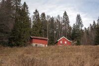 Isiveien 155: Fritidsbolig på Isi gårds grunn. Foto: Leif-Harald Ruud (2019).