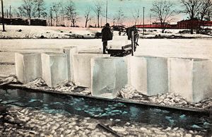 Isskjæring, 1910 postkort.jpg