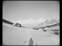 111. Istindene fra Vengjedalen - no-nb digifoto 20150206 00080 NB MIT FNR 15766.jpg