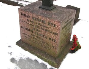 Johan Henrik Rye gravminne.jpg