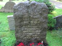 138. Johan Martin Holst gravminne.jpg