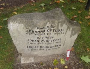 Johanna Oftedal gravminne.jpg