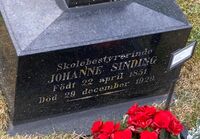 Johanne Sindings gravminne. Foto: Stig Rune Pedersen