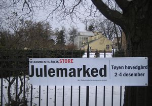 Julemarked Tøyen hovedgård 2005.jpg