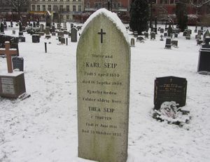 Karl Seip gravminne.jpg