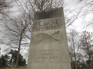 Karl XII minnesmerke Fredriksten.JPG