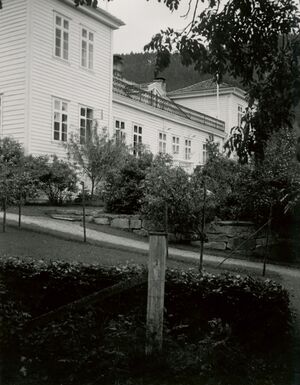 Kaupanger hovedgård, Sogn og Fjordane - Riksantikvaren-T287 01 0133.jpg