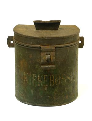 Kirkebøsse Herøy kirke.jpg