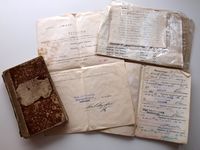 Kjørebevilling for lastebileier Kaare Iversen fra 1946, gyldig for Oslo og Aker kommuner. Ansiennitetsliste over biler tilsluttet Oslo kommunale vognmannsforening.