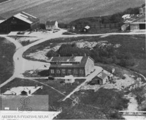 Kjeller luftfoto ca 1920 AFM.jpg