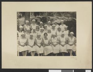 Klassebilde, 1927, Nordstrand husmorskole - no-nb digifoto 20150114 00023 bldsa HUSMORSK 21.jpg