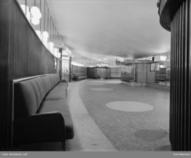 Publikumsfoajéen/vestibylen. Foto: Leif Ørnelund/Oslo Museum (1965).