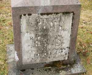 Knud Johannes Botolfsen gravminne.jpg