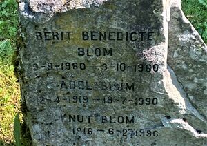 Knut Blom gravminne Oslo.jpg