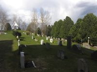 Kolbu kirkegard. Foto: Stig Rune Pedersen (2012).