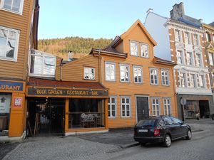 Kong Oscars gate 14.jpg