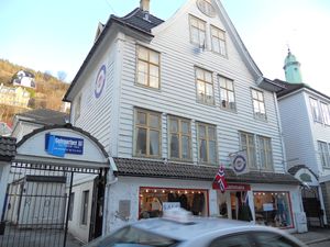 Kong Oscars gate 26.jpg