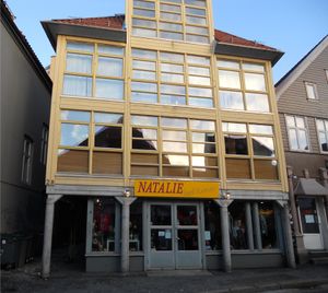 Kong Oscars gate 2b.jpg