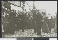 16. Kongen ved Øyer stasjon - no-nb digifoto 20160209 00459 bldsa PK15538.jpg