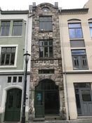 Kongens gate 10b, Ålesunds smaleste bygård. Foto: Elin Olsen