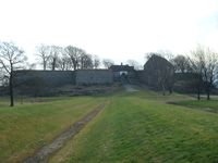 Fortet sett fra Den dekkede vei. Foto: Trond Svandal (2008).