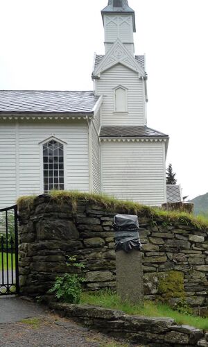 Korset i Eivindvik.2012.2.jpg