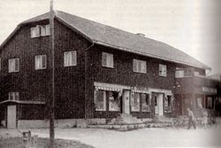 Kr. Hauglids forretning.