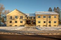 Kråkstad samfunnshus fra 1956 er et av landets mest intakte fra etterkrigstiden. Foto: Leif-Harald Ruud (2019)