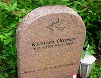 Bibelordet «størst av alt er kjærligheten», fra 1. korinterbrev. Vestre gravlund i Oslo. Foto: Stig Rune Pedersen