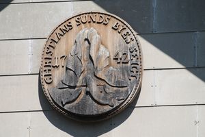 Kristiansund rådhus byseglet.JPG