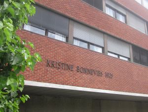 Kristine Bonnevies hus Blindern 2012.JPG