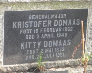 Kristofer Domaas gravminne.jpg