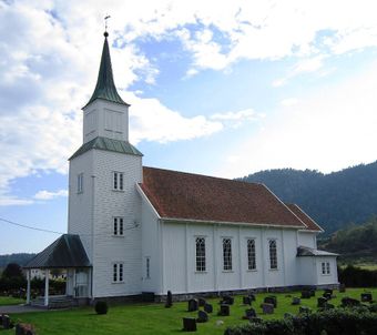 Kvelde kirke.jpg