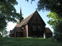 Kyrkja sett frå søraust. Foto: «Aldebaran» (2008).