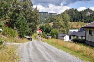 Kviteseid, Hellebruvegen-1.jpg