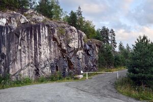 Kviteseid, Kvennesvegen-1.jpg