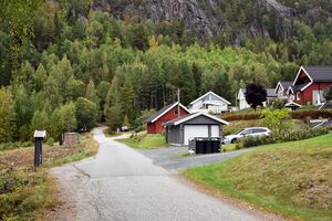 Kviteseid, Roarvegen-1.jpg