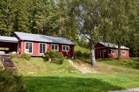 Spjotsoddvegen 85, «Dugnadli». Velhus satt opp av Cappelen for arbeidere. Foto: Roy Olsen (2021).