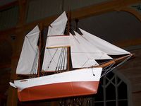 Skipet i Tysnes kirke, «Loyal» fra Tysnes. Bygd av Martin Kathenes. Foto: Knut Rage (2006).