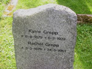 Kyrre Grepp gravminne.jpg