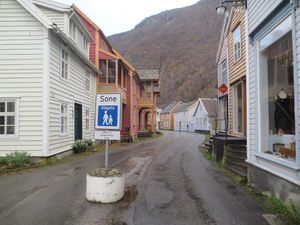 Lærdalsøyri eldre bebyggelse 2013.jpg