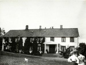 Løkenes i Asker hovedbygningen.jpg