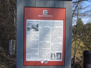Lørenskog kirke skilt.jpg