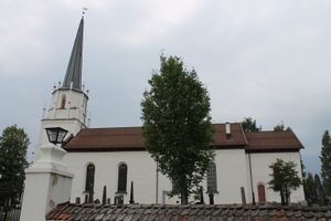 Løten kirke 01.JPG