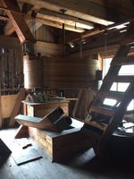 Inventar frå Lakshøl Bruk. Foto: Anne Gundersen (2017)