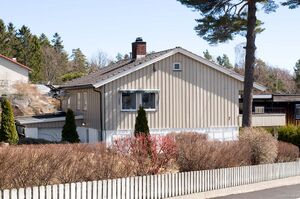 Larvik, Ørneveien 07.jpg