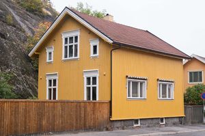 Larvik, Ahlefeldts gate 05.jpg